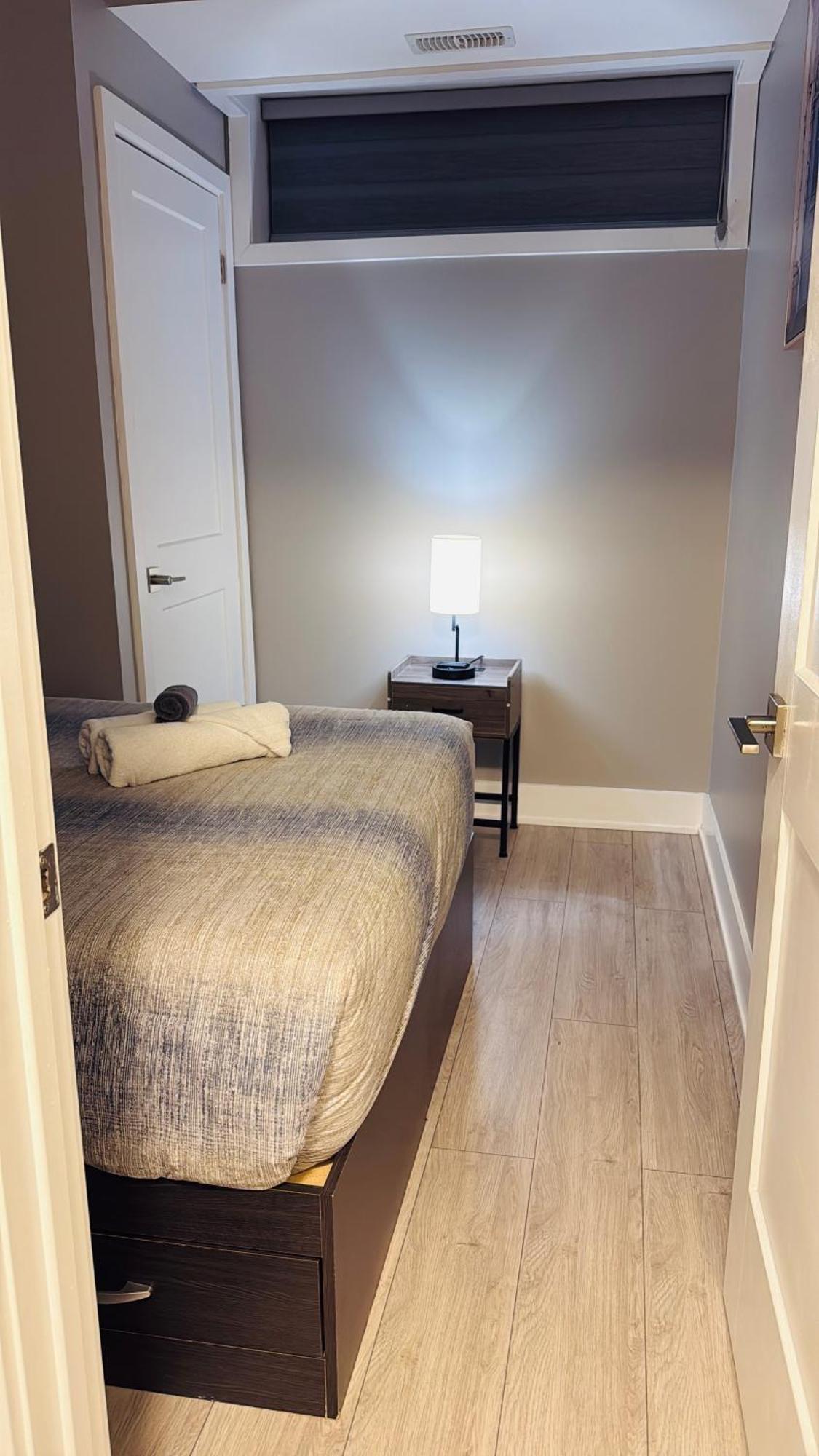Niagara Getaway Across Fallsview מראה חיצוני תמונה